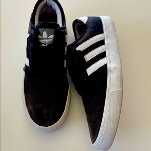 Men’s Adidas classic sneaker black/ white 8